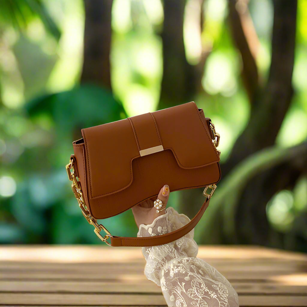 Moderne Flap-Schultertasche – Verschiedene Farben verfügbar