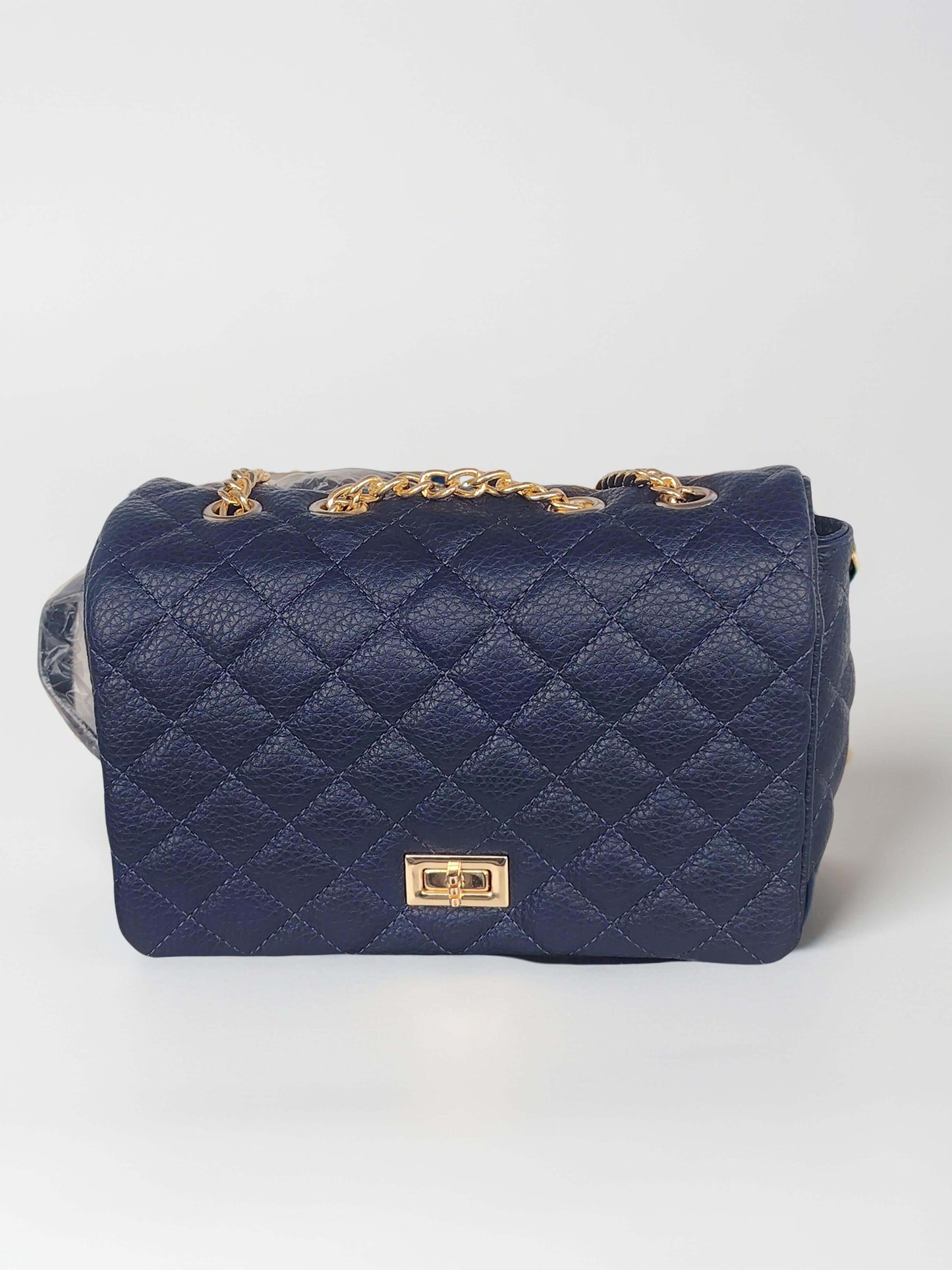 Klassische Umhängetasche mit Kettenriemen