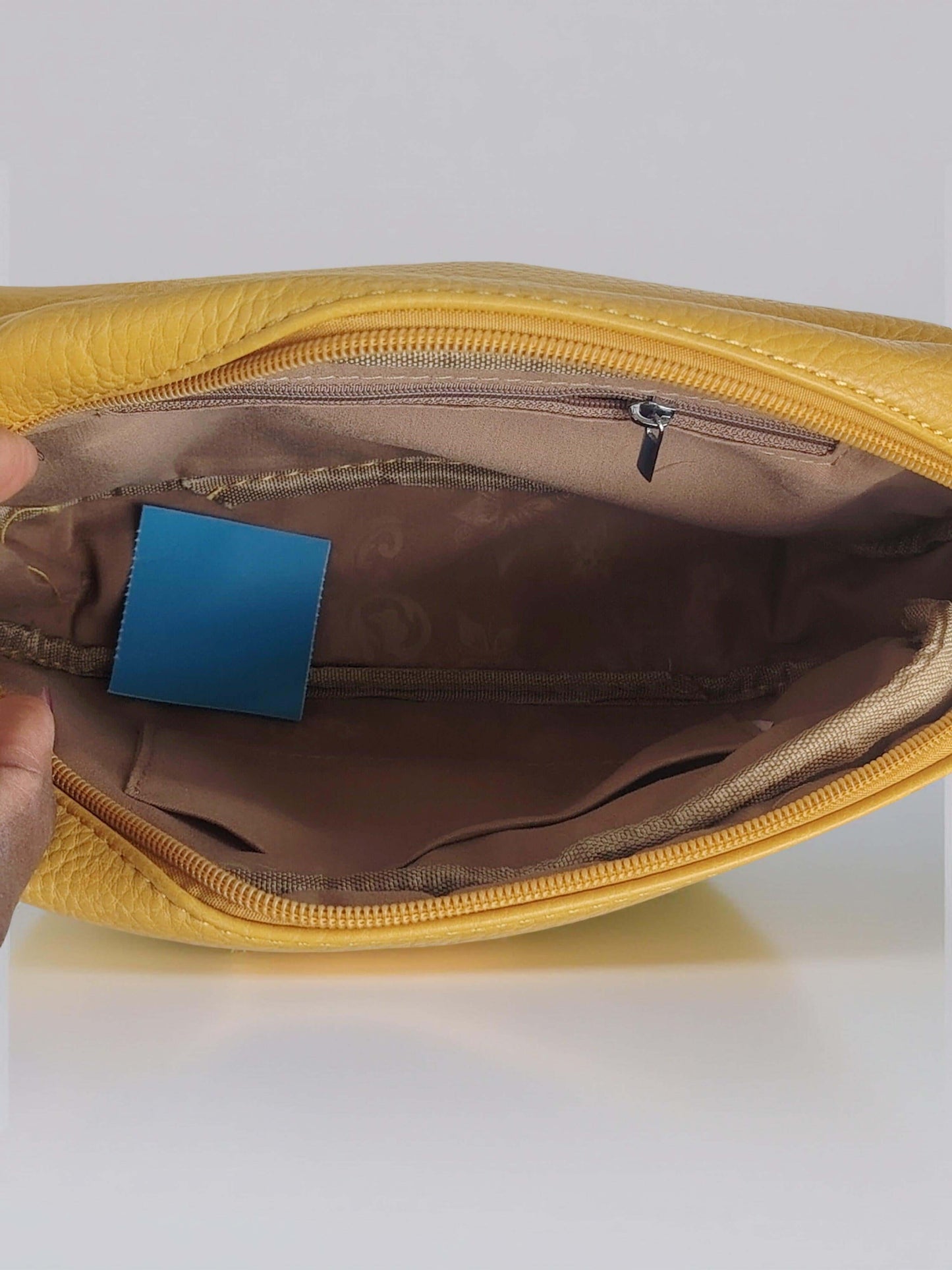 Damen Schultertasche mit Kettenhenkel – Gelb, Braun, Hellblau, Schwarz & Rot