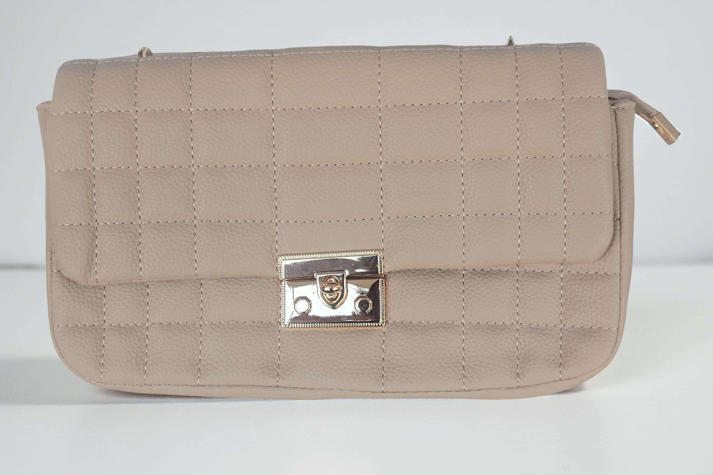 Elegante Umhängetasche mit Kettenverschluss