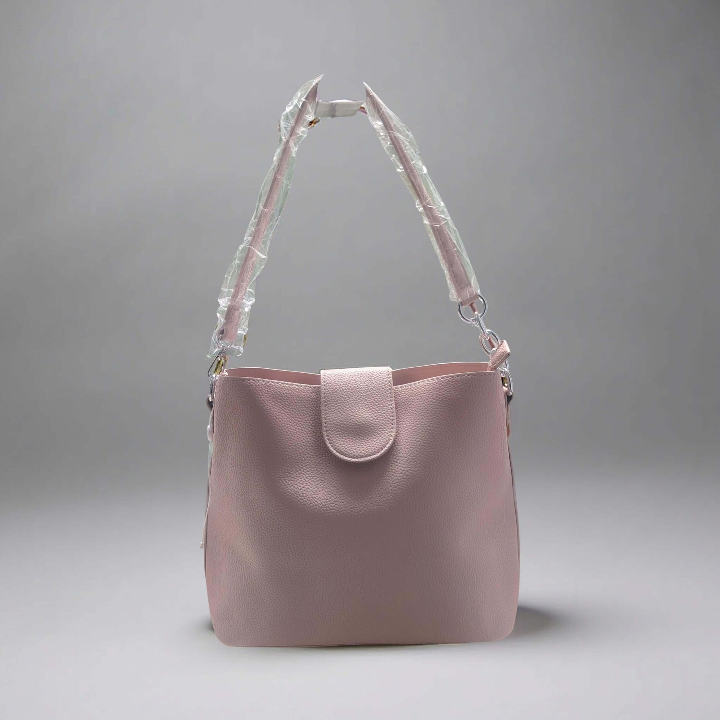 Schlichte Schultertasche mit breitem Trageriemen-in Babyblau, Weiß, Cognac, Rosé, Schwarz & Beige